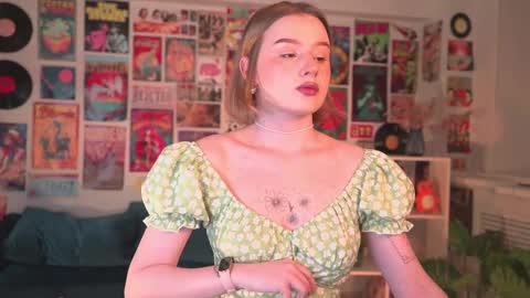 QUEEN OF EVIL online show from February 22, 2025, 2:17 am