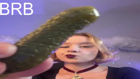 QUEEN OF EVIL online show from February 25, 2025, 5:19 am