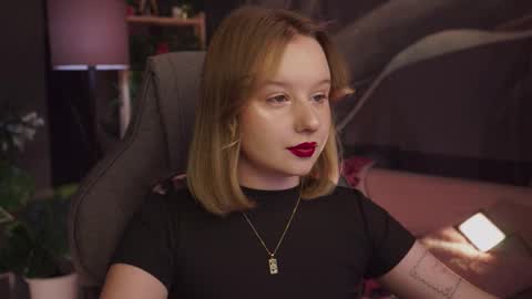 QUEEN OF EVIL online show from November 8, 2025, 2:45 am