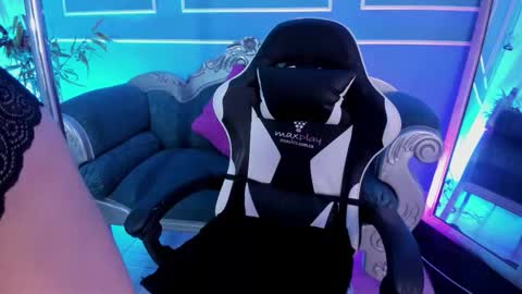 Snapshot of red_star8 chatting on February 6, 2026, 11:24 am online show from February 6, 2026, 11:24 am