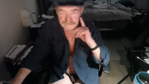 Red online show from July 26, 2026, 5:53 pm