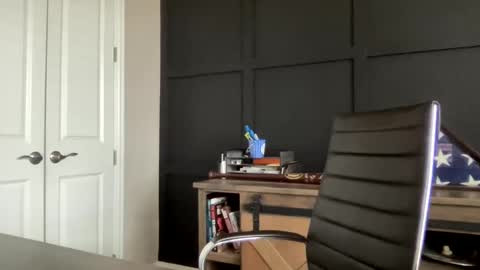 Snapshot of redbull1414 chatting on December 10, 2024, 9:33 pm RedBull online show from December 10, 2024, 9:33 pm