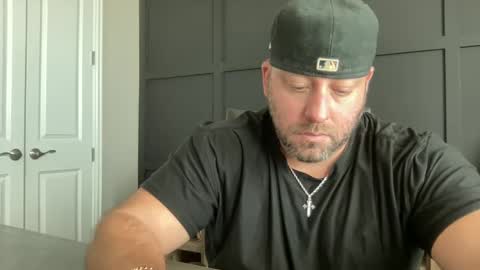 Snapshot of redbull1414 chatting on January 30, 2025, 9:36 pm RedBull online show from January 30, 2025, 9:36 pm