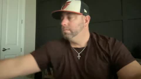 Snapshot of redbull1414 chatting on February 14, 2025, 9:43 pm RedBull online show from February 14, 2025, 9:43 pm