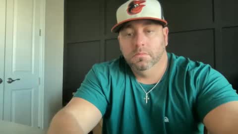 Snapshot of redbull1414 chatting on February 20, 2025, 2:02 pm RedBull online show from February 20, 2025, 2:02 pm