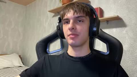 redbullshine online show from September 29, 2025, 3:28 pm