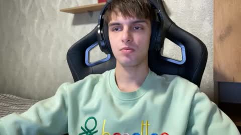 redbullshine online show from October 7, 2025, 1:58 am