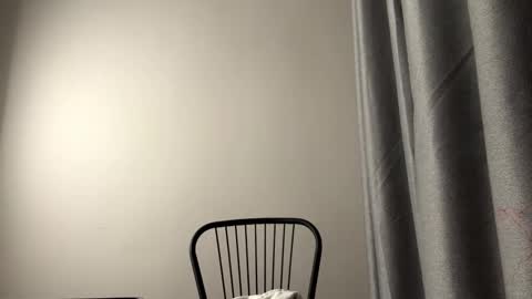 Mia online show from January 12, 2026, 3:28 pm