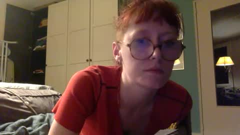 redcassie666 online show from June 6, 2026, 2:38 am