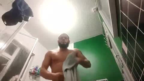 Snapshot of redcowpaving chatting on November 9, 2025, 8:18 pm redcowpaving online show from November 9, 2025, 8:18 pm