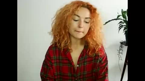 reddgirll online show from February 16, 2025, 10:32 am