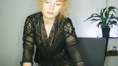 reddgirll online show from February 17, 2025, 9:19 pm