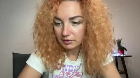 reddgirll online show from February 20, 2025, 6:35 pm