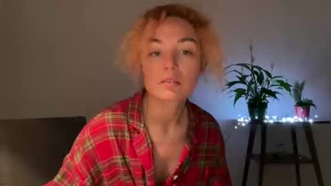 reddgirll online show from February 22, 2025, 7:36 pm