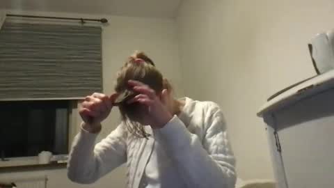 Redfox online show from December 19, 2025, 7:21 pm