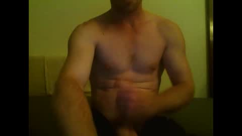 redfur_tigrrluvr online show from February 15, 2025, 12:43 pm