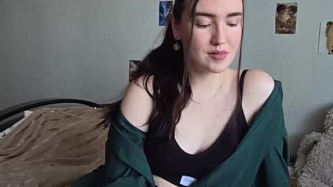 redginbluebersky online show from March 28, 2026, 9:53 am