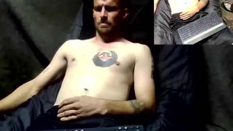 Snapshot of redheadlover828 chatting on October 21, 2025, 11:00 am Kevin online show from October 21, 2025, 11:00 am