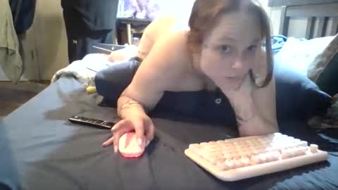 Lenae Redd online show from February 8, 2026, 6:22 pm