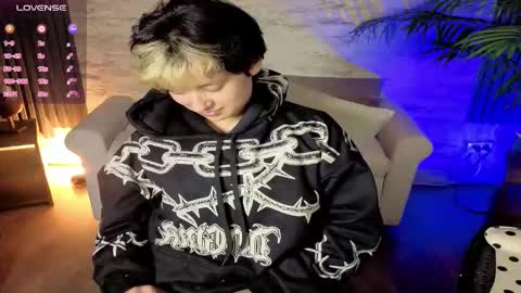 redhood_1_ online show from March 13, 2026, 12:12 pm