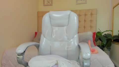 Lupe online show from March 4, 2025, 10:46 am