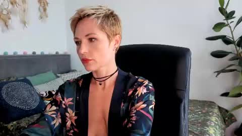 Alex online show from August 5, 2026, 11:02 am