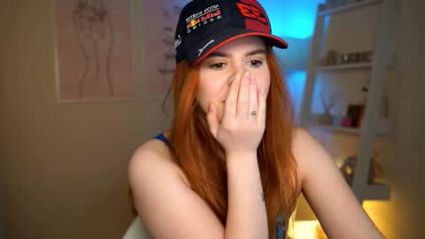 RedHotlinee online show from November 9, 2025, 8:12 am