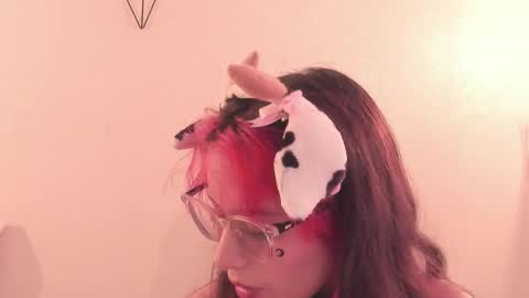 Meloddy online show from March 9, 2025, 10:19 pm