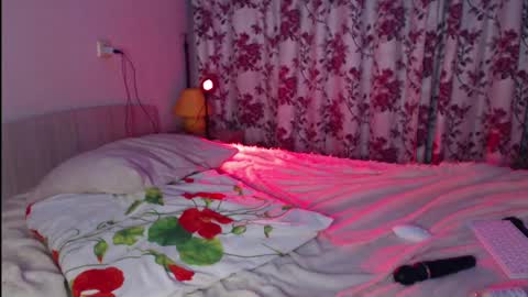 Snapshot of redmoonhead chatting on December 27, 2024, 4:43 pm Ana online show from December 27, 2024, 4:43 pm