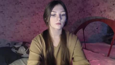 Snapshot of redmoonhead chatting on March 4, 2025, 12:22 pm Ana online show from March 4, 2025, 12:22 pm