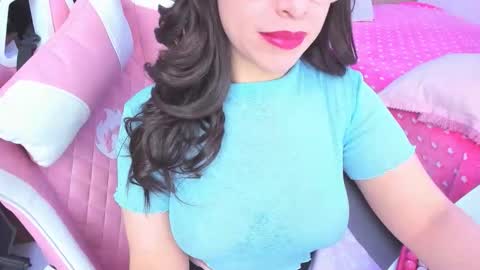 redski77 online show from December 20, 2025, 7:04 am