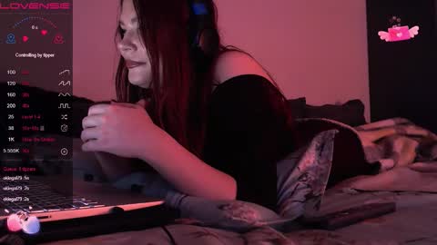 Red online show from November 22, 2025, 11:48 pm