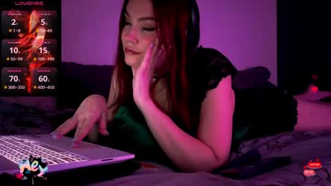 Snapshot of redyari chatting on July 9, 2026, 9:30 pm Red online show from July 9, 2026, 9:30 pm