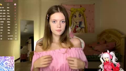 Snapshot of regeniastetson chatting on October 22, 2025, 2:17 pm Lucy online show from October 22, 2025, 2:17 pm