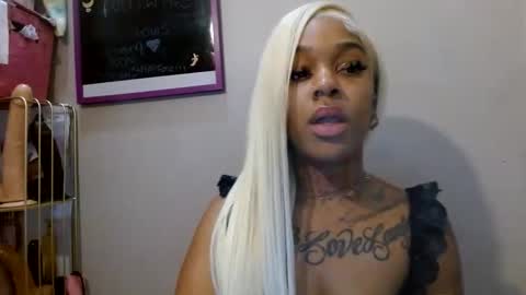 reginaagoerge6 online show from November 23, 2025, 7:13 pm