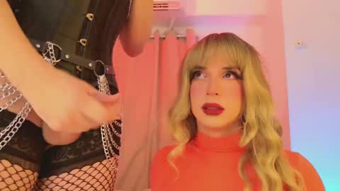 Snapshot of reginarose chatting on October 17, 2025, 4:26 am reginarose online show from October 17, 2025, 4:26 am