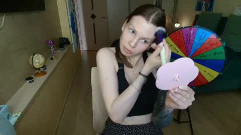 Snapshot of reginasparkle chatting on June 2, 2026, 9:44 am Regina online show from June 2, 2026, 9:44 am