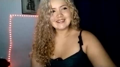 Tania Nixx online show from February 26, 2025, 7:09 am