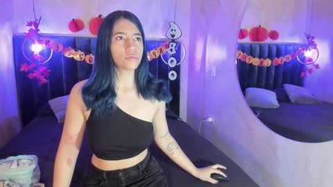 Snapshot of reiayanamy chatting on October 6, 2025, 7:33 pm Rei Ayanami online show from October 6, 2025, 7:33 pm