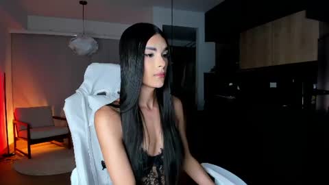Snapshot of reichel_gray chatting on June 14, 2026, 3:30 am REICHEL online show from June 14, 2026, 3:30 am