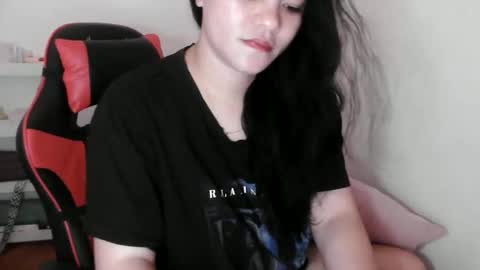 Snapshot of reign2525 chatting on November 15, 2025, 8:55 am reign2525 online show from November 15, 2025, 8:55 am