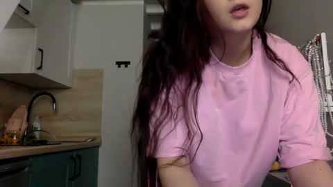 Snapshot of reilbelll chatting on November 20, 2025, 9:25 pm Bell online show from November 20, 2025, 9:25 pm