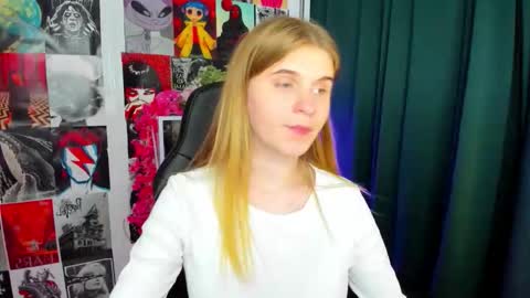 Snapshot of remilia_gin chatting on September 16, 2025, 8:59 am Remilia online show from September 16, 2025, 8:59 am
