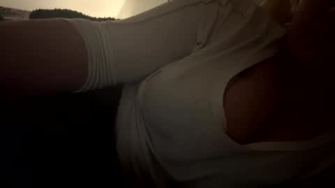 Snapshot of remmissecrets chatting on January 7, 2025, 5:01 am remmissecrets online show from January 7, 2025, 5:01 am