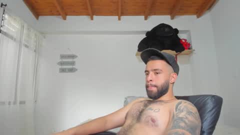 Rmy Steen online show from January 28, 2025, 9:29 pm