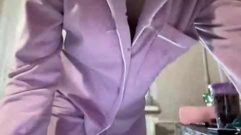 Snapshot of renata_a1 chatting on September 18, 2025, 9:44 am Renata online show from September 18, 2025, 9:44 am