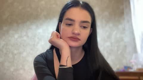 Snapshot of renata_a1 chatting on October 9, 2025, 12:47 pm Renata online show from October 9, 2025, 12:47 pm