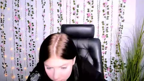 Snapshot of renata_sweety chatting on September 9, 2025, 6:02 am renata_sweety online show from September 9, 2025, 6:02 am