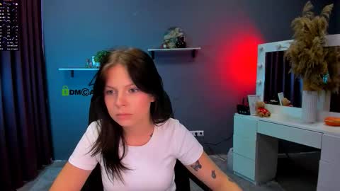Snapshot of renata_sweety chatting on September 17, 2025, 1:02 pm renata_sweety online show from September 17, 2025, 1:02 pm