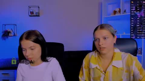 renata_sweety online show from November 17, 2025, 8:36 pm